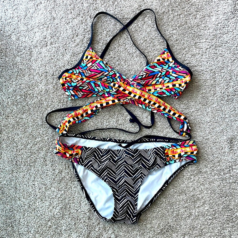 🌸2/$30 Tribal/Geo Neon Crisscross Bikini Swimsuit